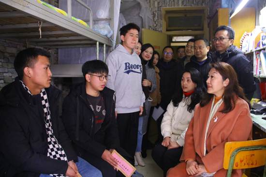 说明: f023440896f1878f64774b3d8e7acf3