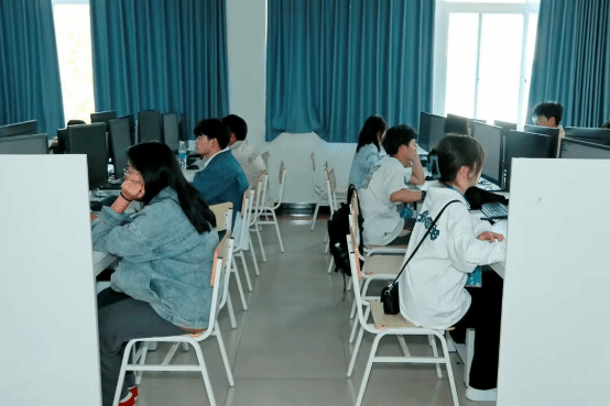 亚洲午夜成人满18免费网站